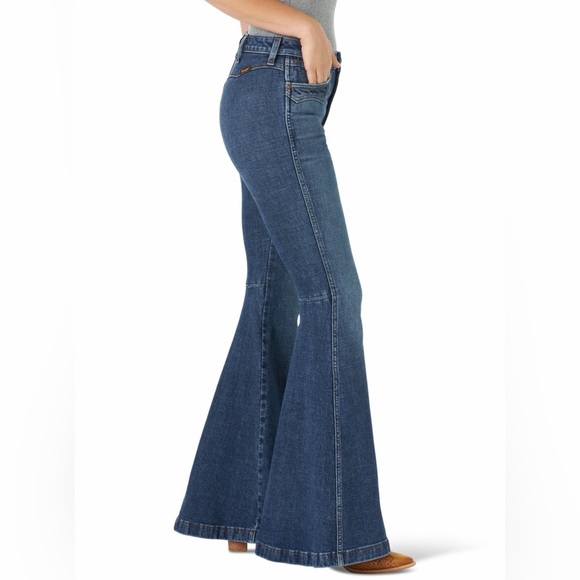 WRANGLER WOMEN'S RETRO MEDIUM WASH HIGH RISE FLARE JEANS 11MPFJW Size 30x34 - Picture 16 of 16
